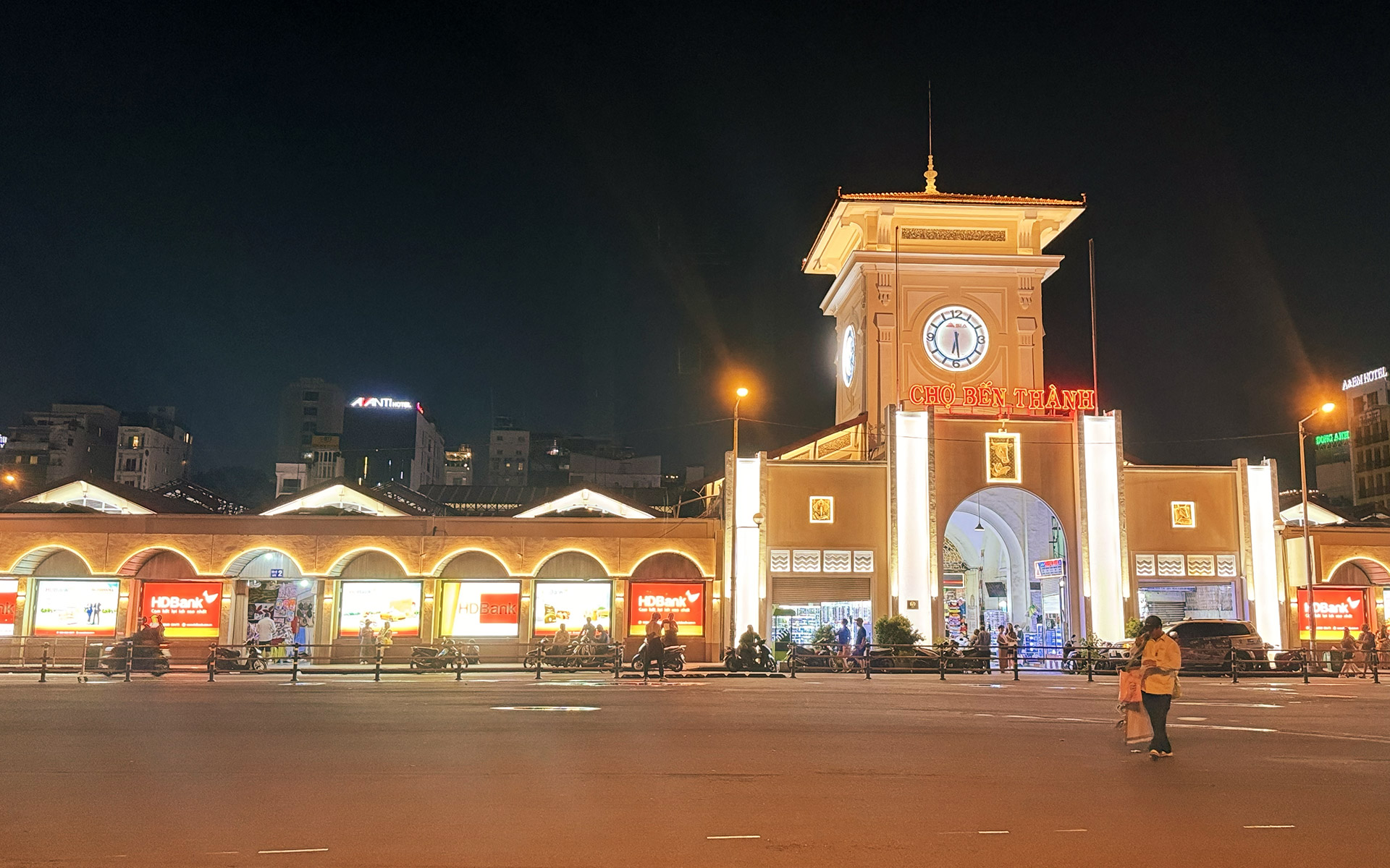 Ben Thanh, the central market of Ho Chi Minh City