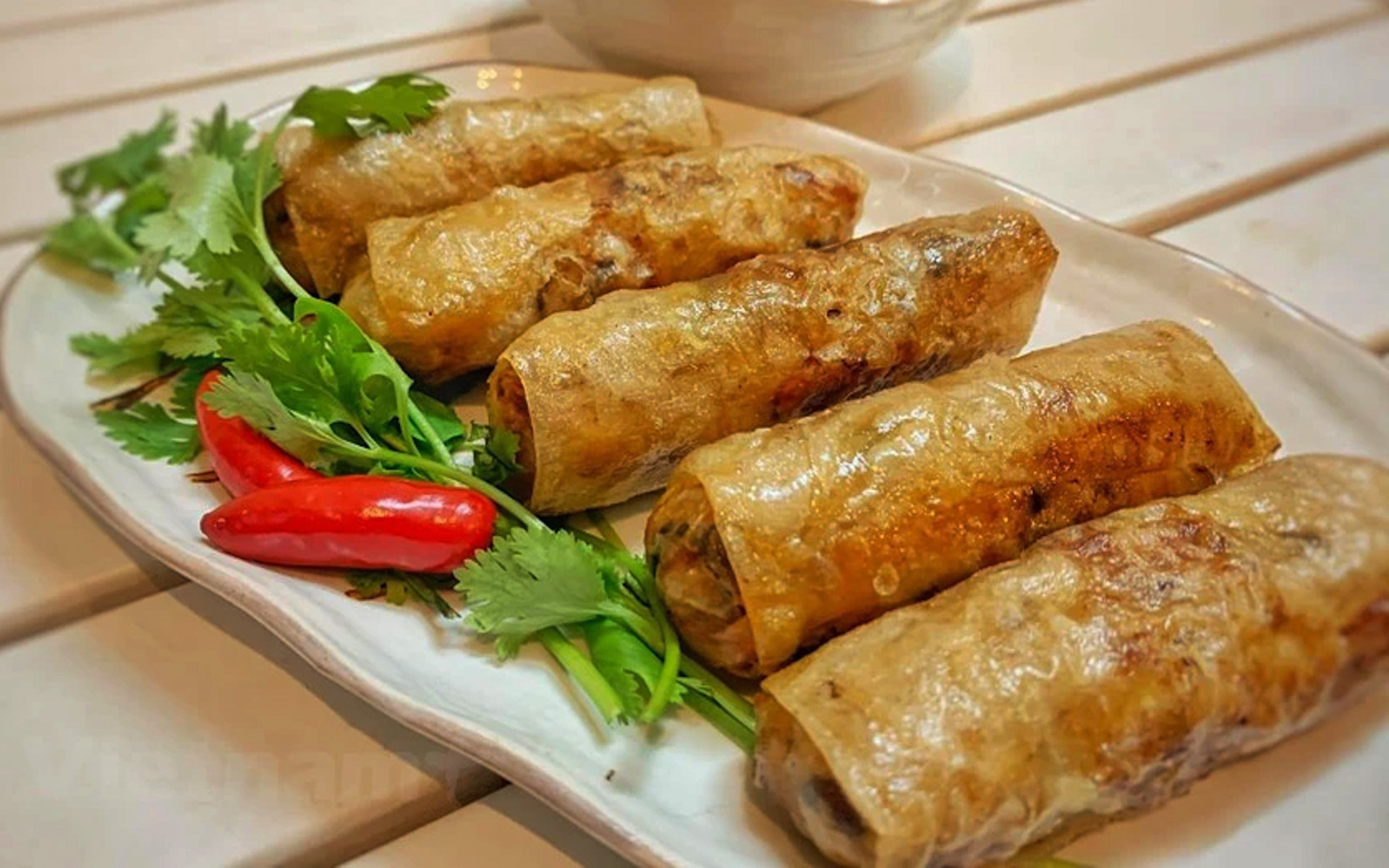 Chả Giò (Nem Ran), crispy fried Vietnamese spring rolls