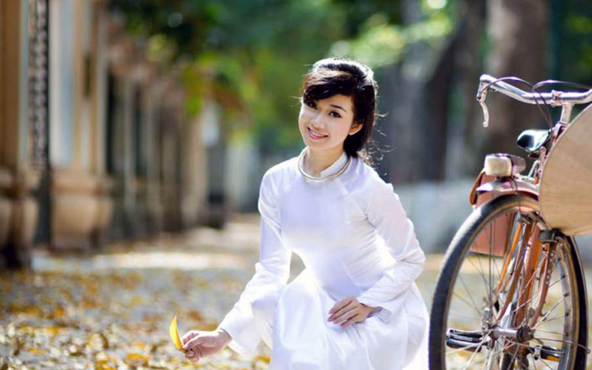 Traditional Vietnamese Ao Dai worn by women
